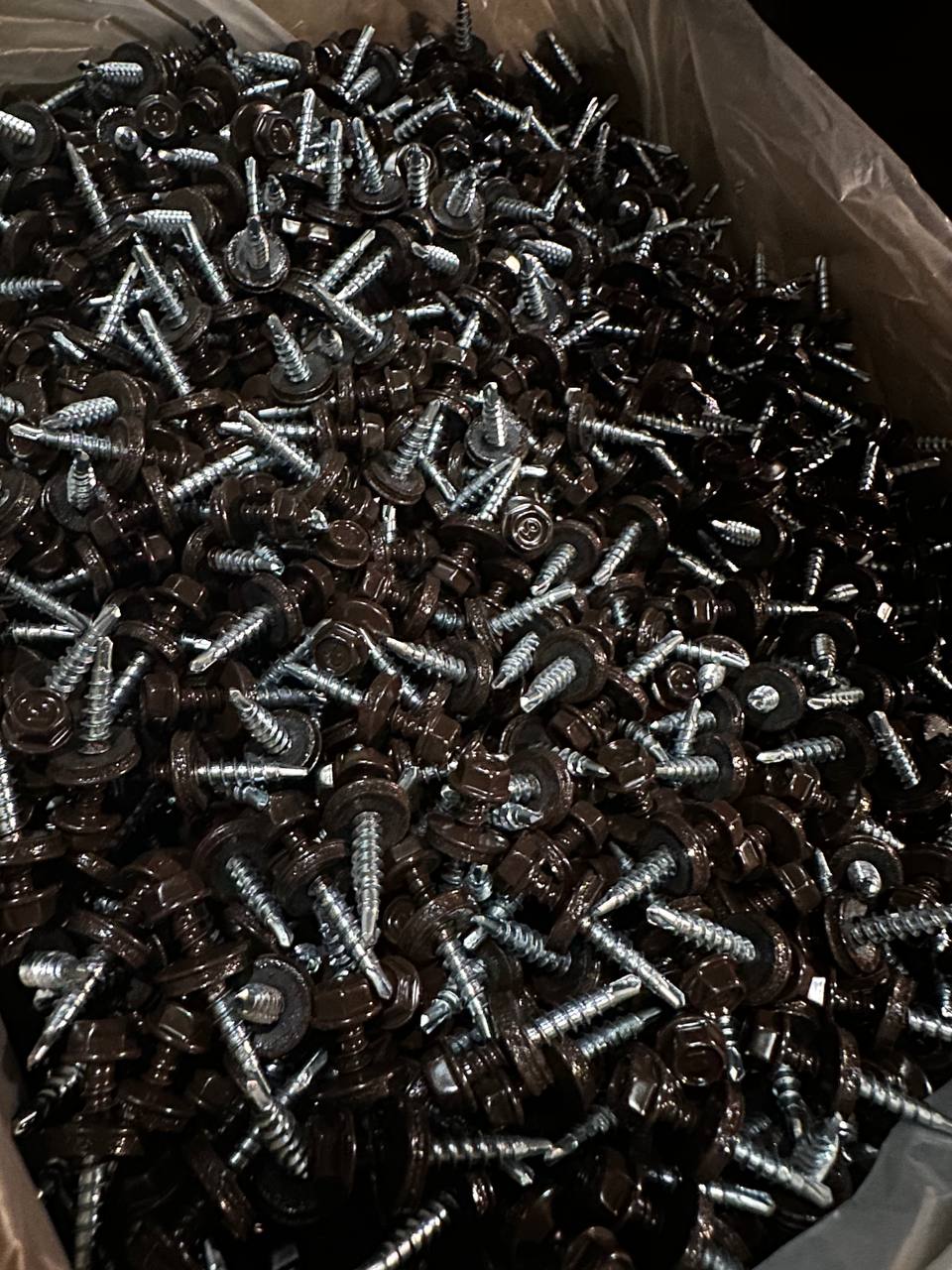 Саморез кровельный 4,8x51 по дереву RAL 8017 (шоколадно-коричневый), К УТ-00016564 - детальное фото товара