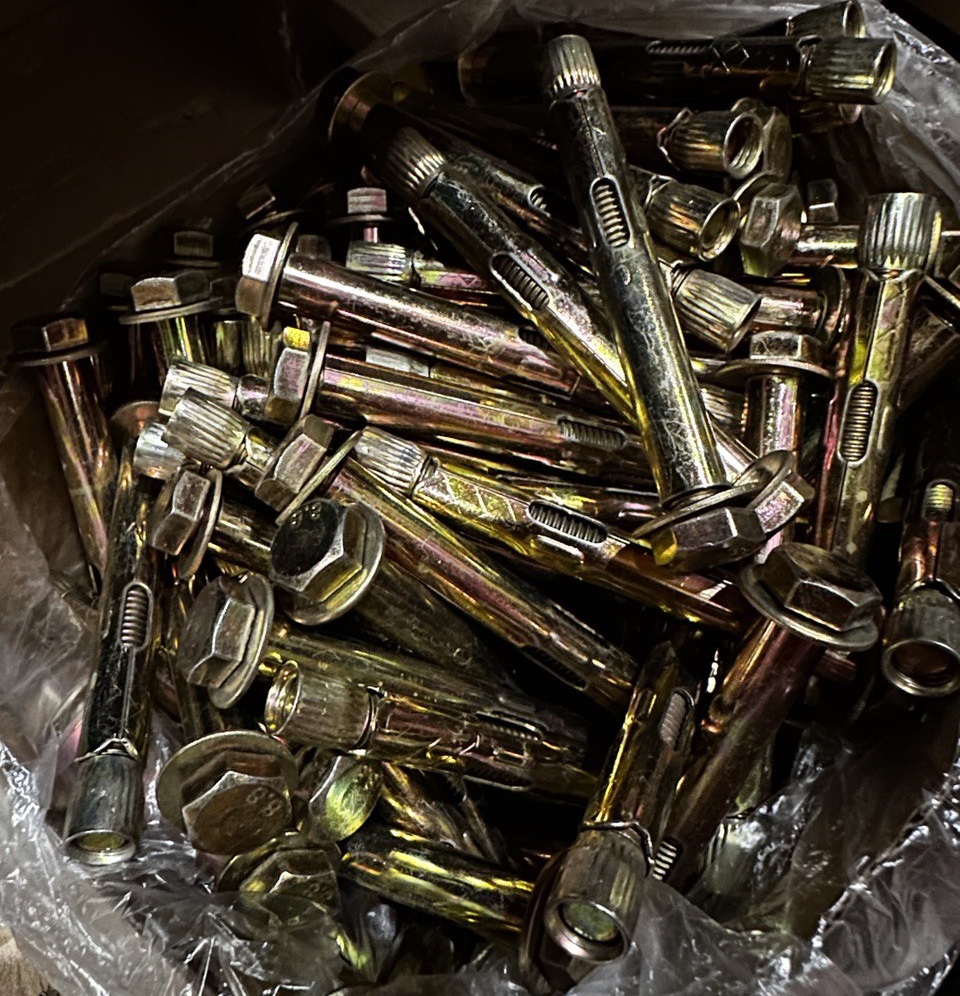 Анкерный болт HBM М 10*140 УТ000015056 - детальное фото товара