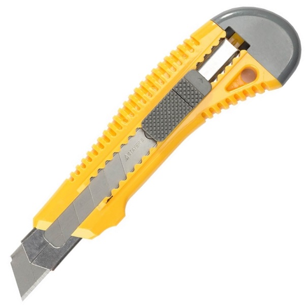 Нож STAYER FORCE-M лезвие 18мм, упрочненный с металлической направляющей и сдвижным фиксатором