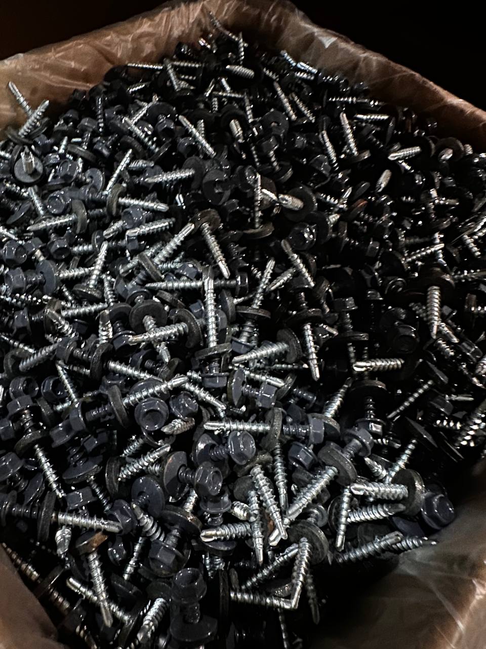 Саморез кровельный 4,8x35 по дереву RAL 7024 (графитовый серый), К УТ-00016220 - детальное фото товара