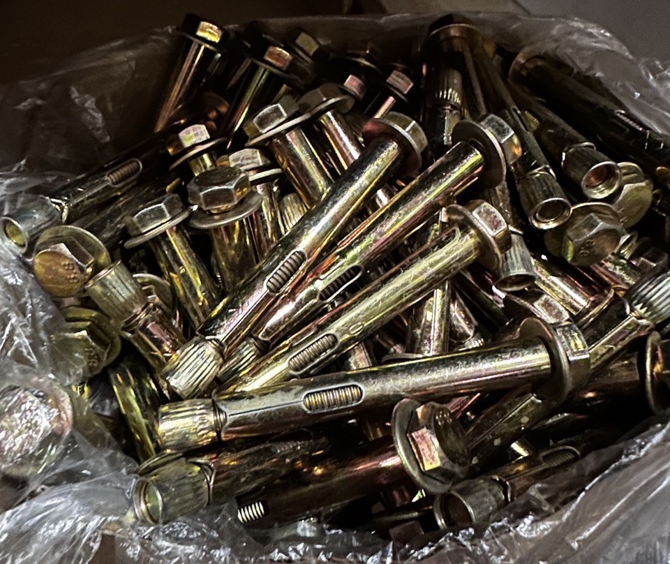 Анкерный болт HBM М 10*140 УТ000015056 - детальное фото товара