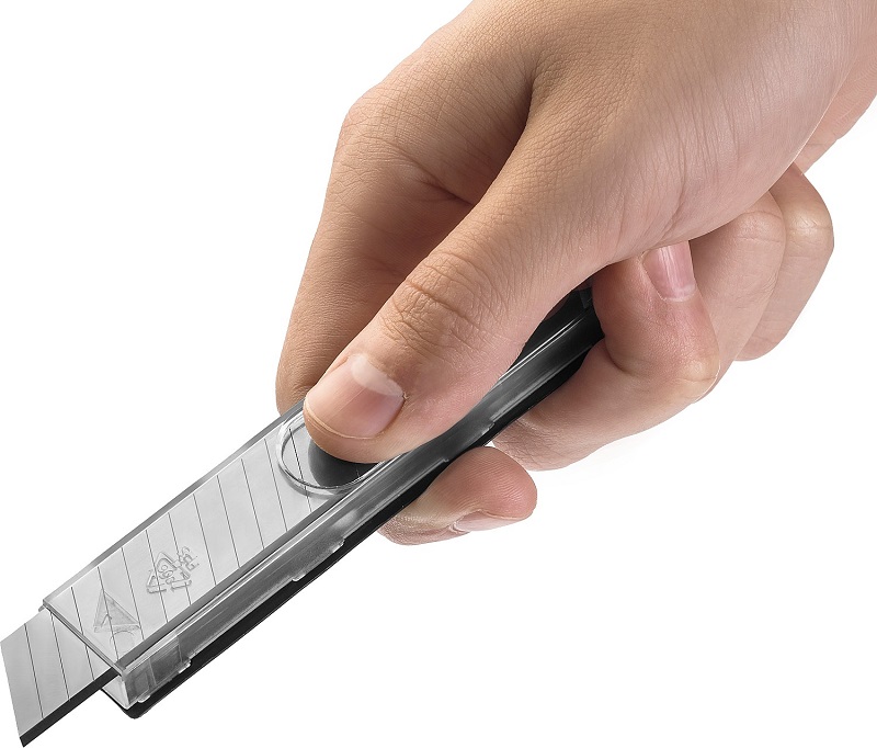 Лезвия сегментированные KRAFTOOL TiN SOLINGEN 18мм, 8 сегментов, с покрытием, 5шт, 09605-TIN-18-S5_z02