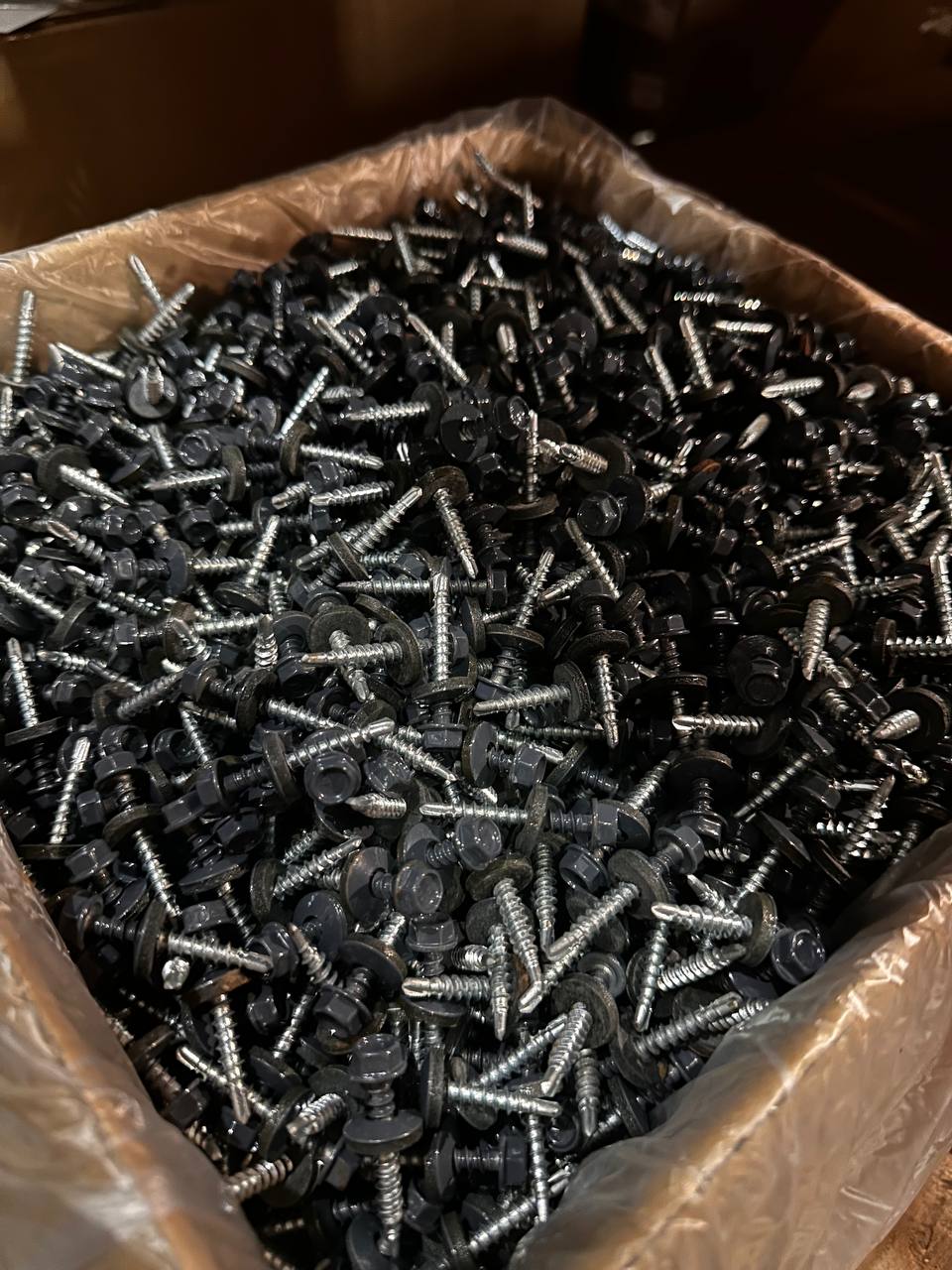 Саморез кровельный 4,8x35 по дереву RAL 7024 (графитовый серый), К УТ-00016220 - детальное фото товара